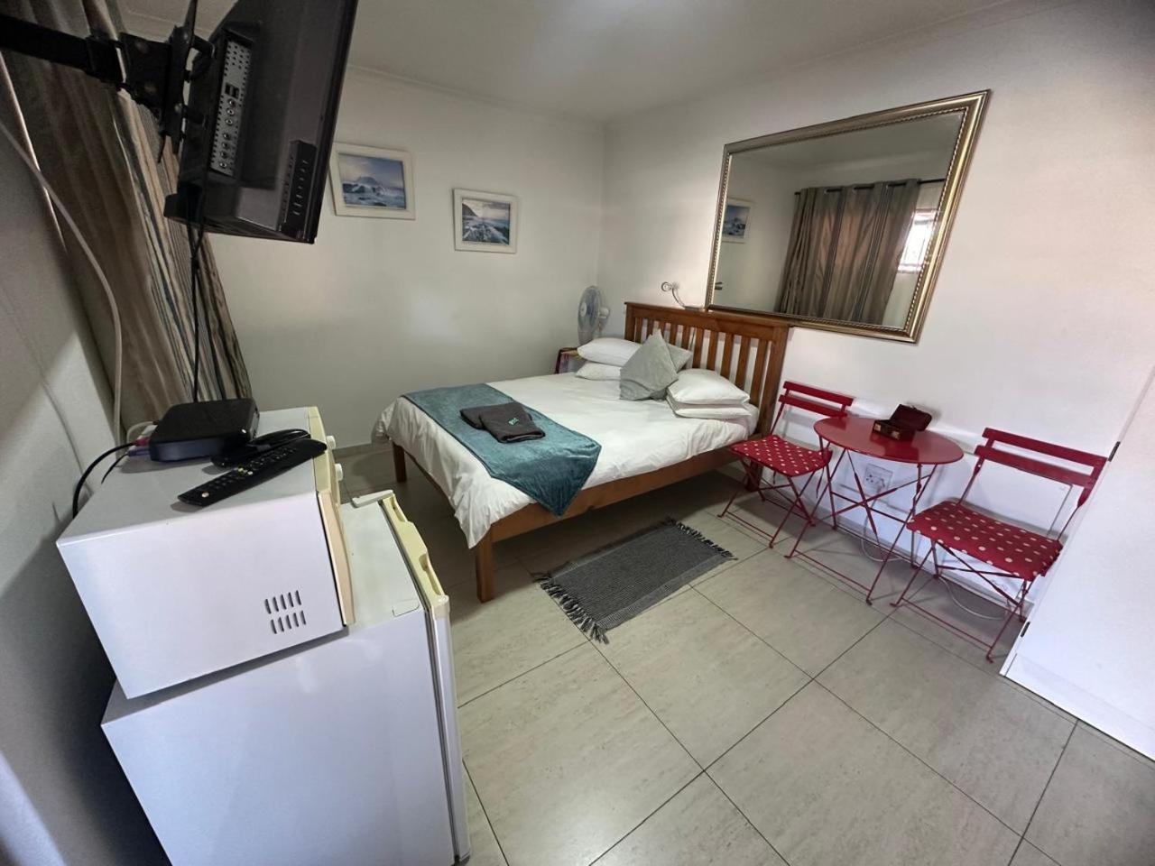 Bed and Breakfast De Helling Self Catering à Brackenfell Extérieur photo